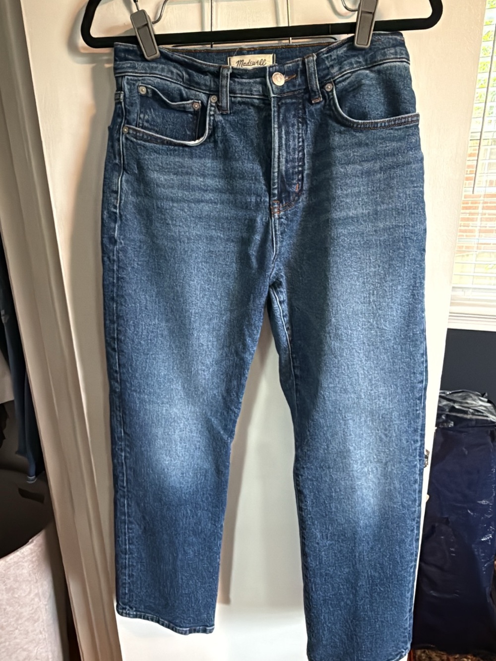 Madewell women’s Medium Blue 90s Straight Jeans